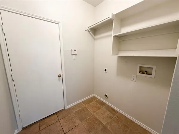 $367,000 | 916 Matagorda Lane, DeSoto, TX 75115