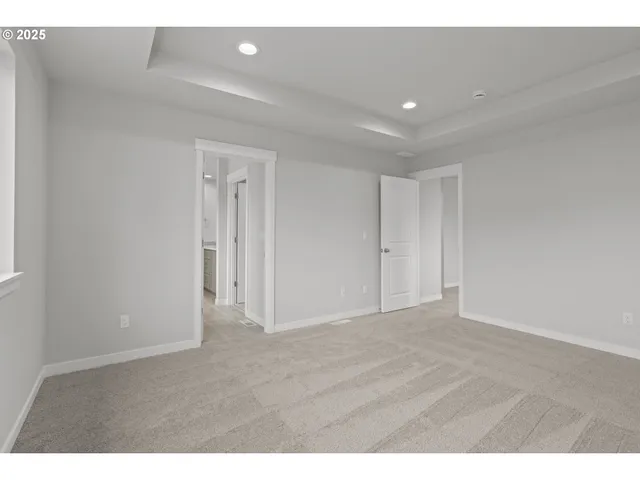 $674,960 | 17240 Southwest Wapato Is Drive, Sherwood, OR 97140