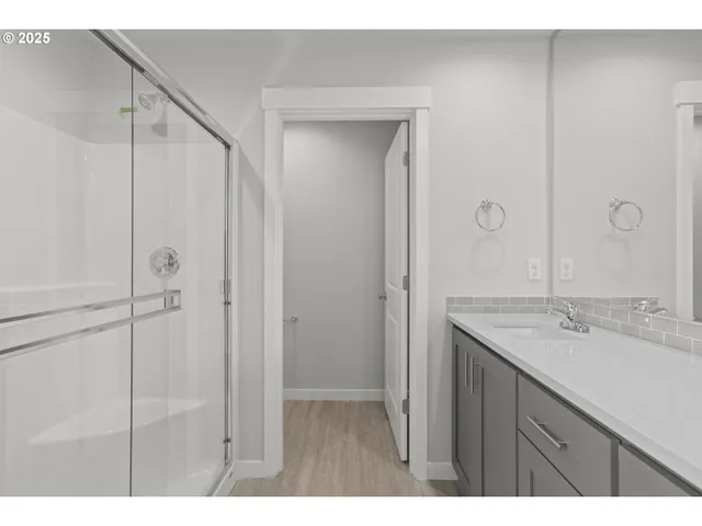 $674,960 | 17240 Southwest Wapato Is Drive, Sherwood, OR 97140