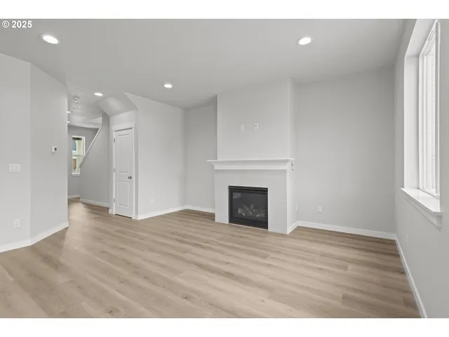 $674,960 | 17240 Southwest Wapato Is Drive, Sherwood, OR 97140