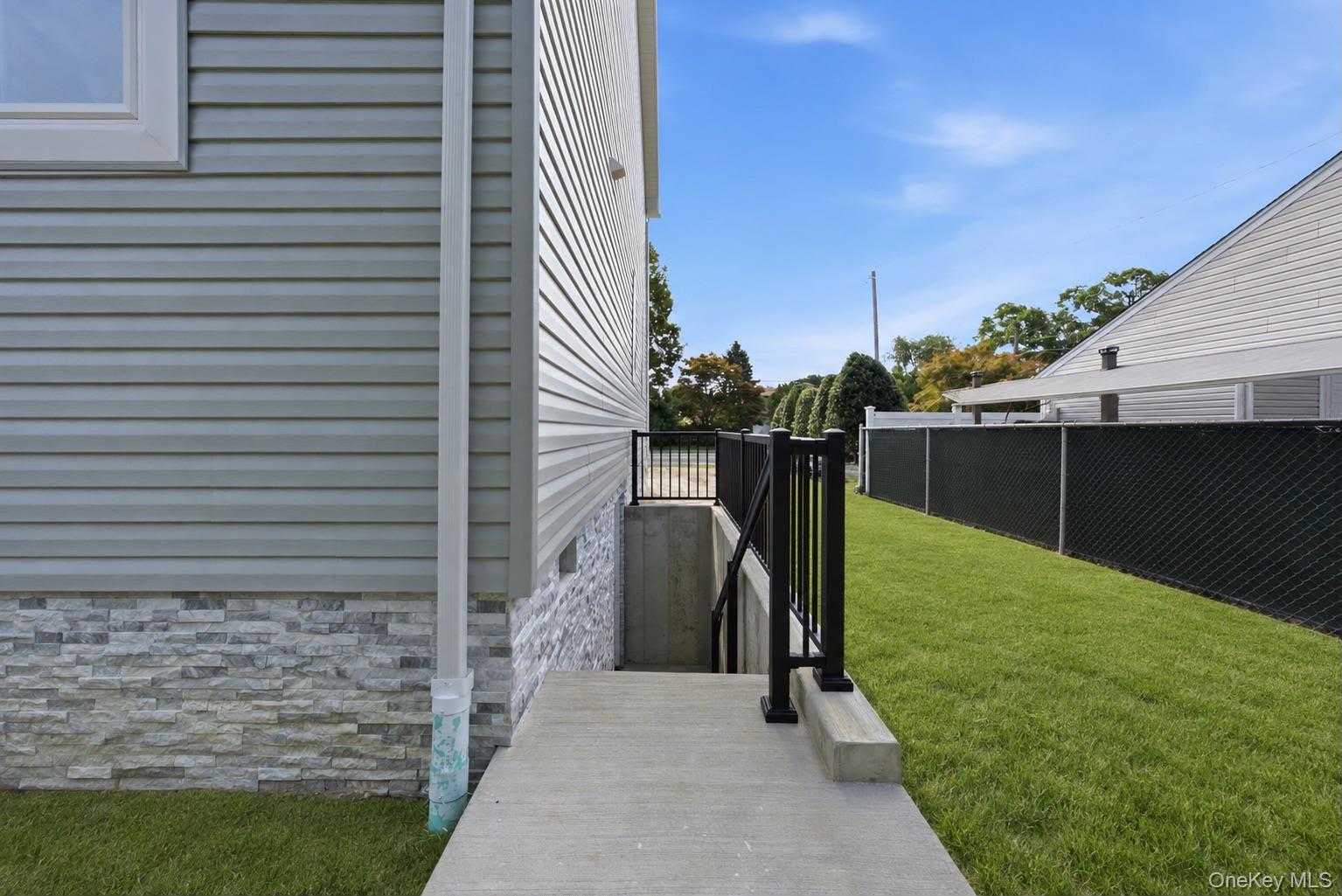 136 Udall Road West Islip, NY 11795 - Photo 33 of 36 Gallery Image 33