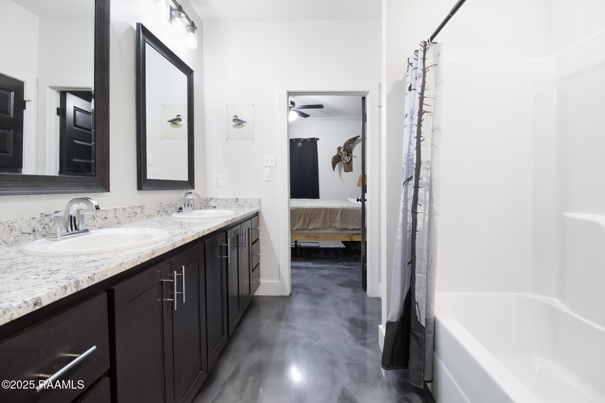 147 Topping Road Lafayette, LA 70506 - Photo 20 of 30 Master Bathroom
