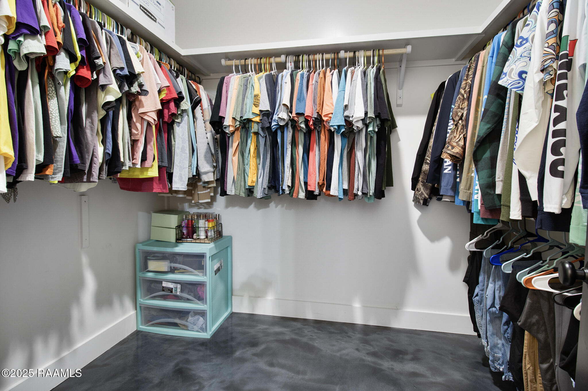 147 Topping Road Lafayette, LA 70506 - Photo 22 of 30 Master Closet