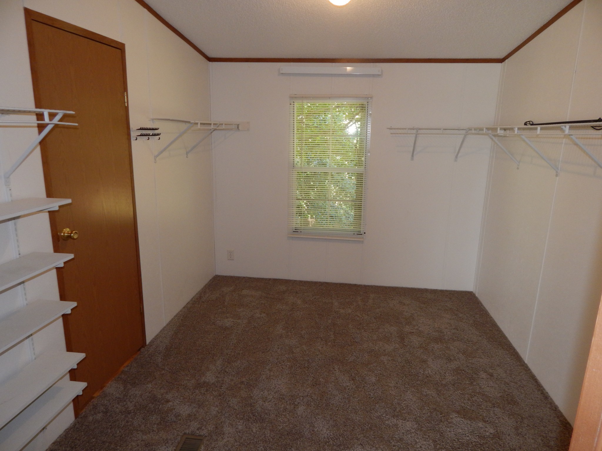 7034 Topsy Road Waynesboro, TN 38485 - Photo 16 of 44 Gallery Image 16
