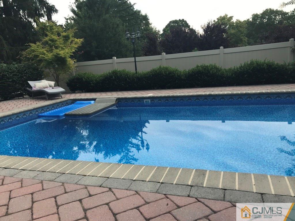 29 Overhill Road East Brunswick, NJ 08816 - Photo 1 of 25 Gallery Image 1