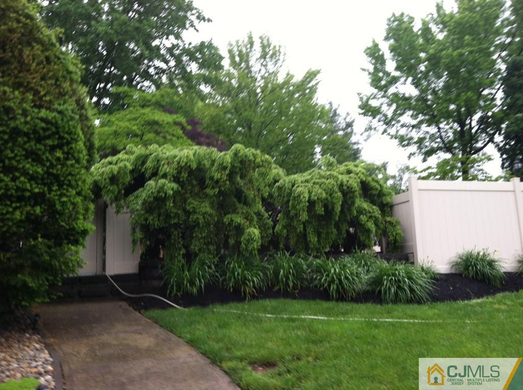 29 Overhill Road East Brunswick, NJ 08816 - Photo 2 of 25 Gallery Image 2