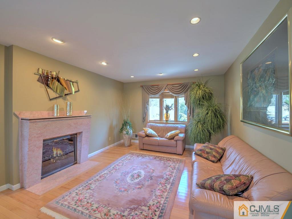 29 Overhill Road East Brunswick, NJ 08816 - Photo 11 of 25 Gallery Image 11