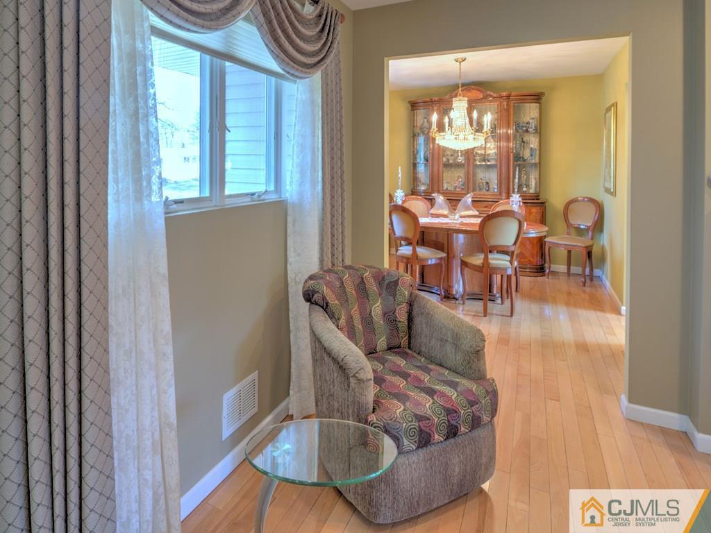 29 Overhill Road East Brunswick, NJ 08816 - Photo 12 of 25 Gallery Image 12