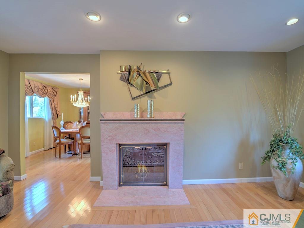 29 Overhill Road East Brunswick, NJ 08816 - Photo 15 of 25 Gallery Image 15