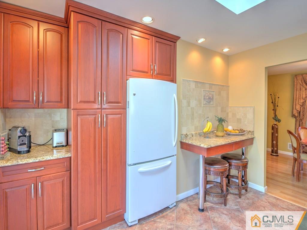 29 Overhill Road East Brunswick, NJ 08816 - Photo 19 of 25 Gallery Image 19
