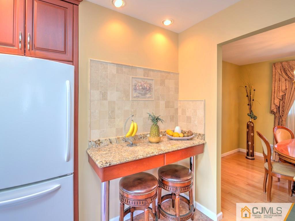 29 Overhill Road East Brunswick, NJ 08816 - Photo 20 of 25 Gallery Image 20