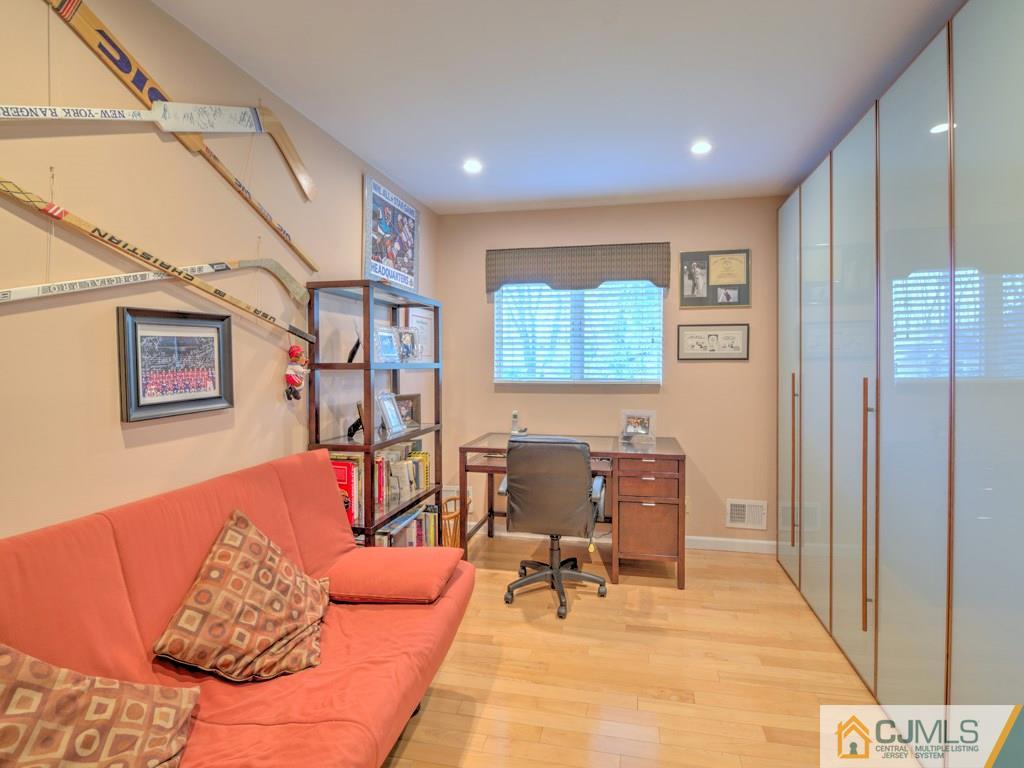 29 Overhill Road East Brunswick, NJ 08816 - Photo 25 of 25 Gallery Image 25