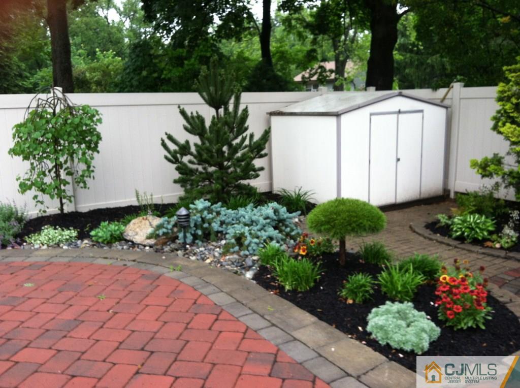29 Overhill Road East Brunswick, NJ 08816 - Photo 6 of 25 Gallery Image 6