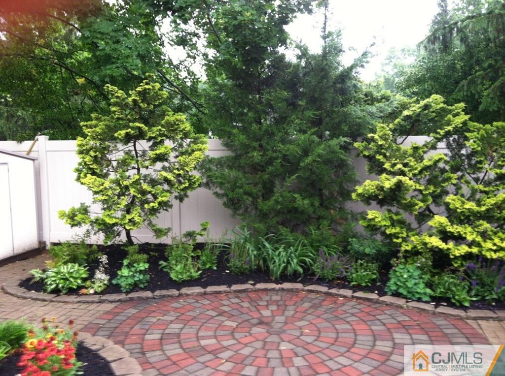 29 Overhill Road East Brunswick, NJ 08816 - Photo 8 of 25 Gallery Image 8