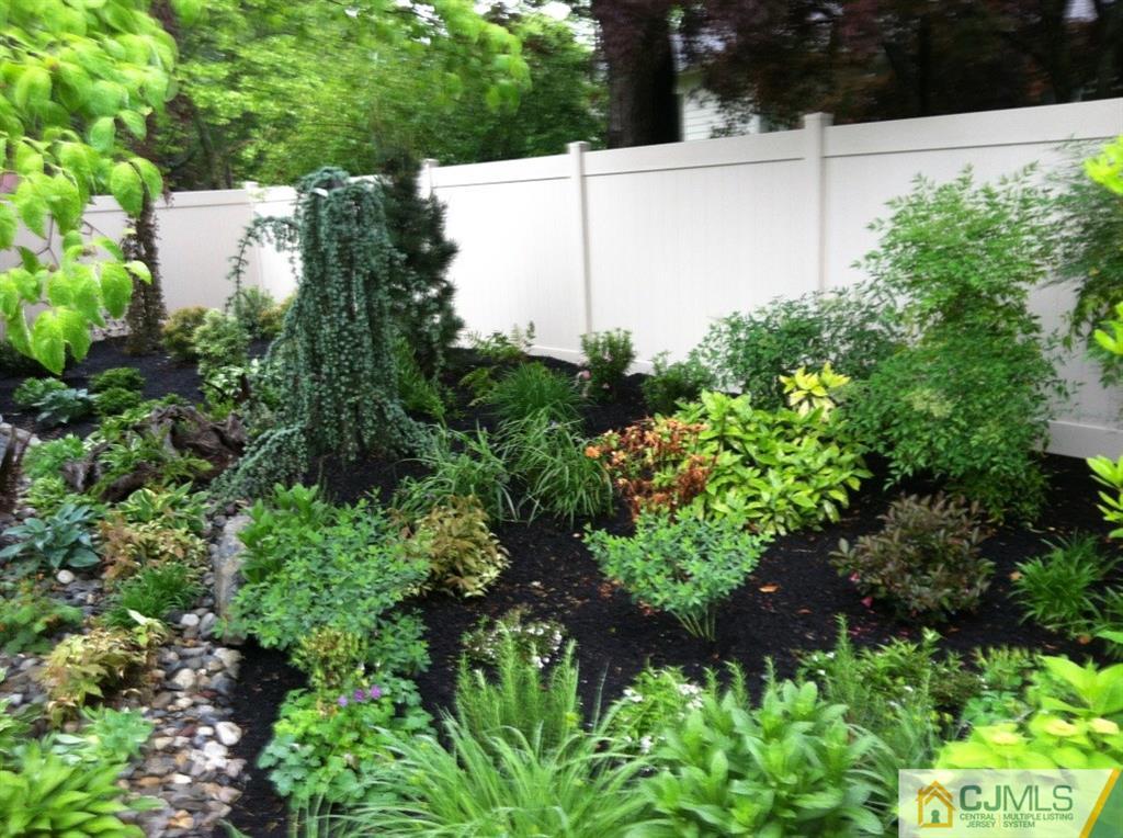 29 Overhill Road East Brunswick, NJ 08816 - Photo 9 of 25 Gallery Image 9