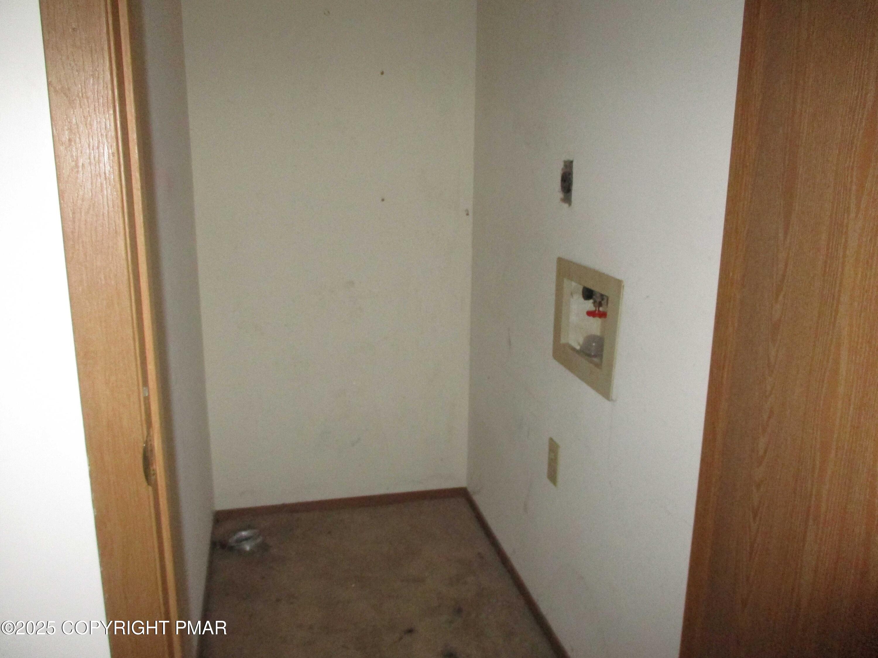 159 Stream Court Bushkill, PA 18324 - Photo 20 of 26 laundry closet