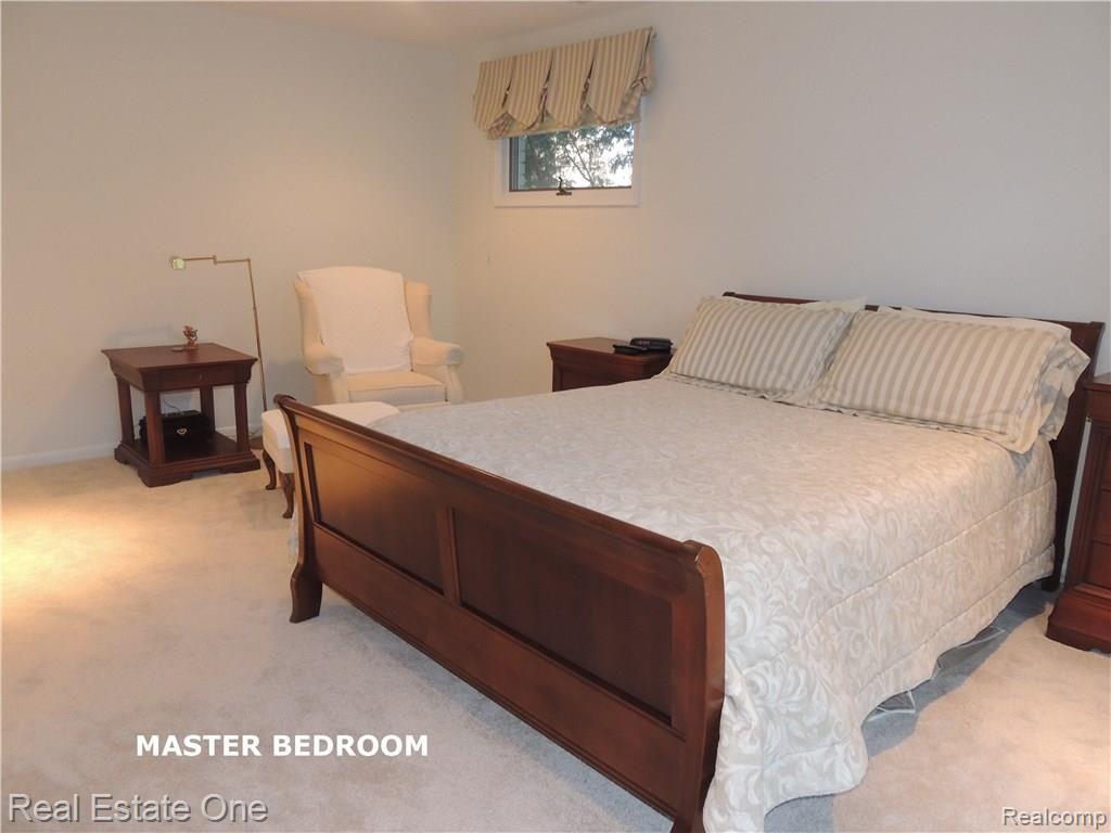 2301 Kingsford Road Rochester Hills, MI 48309 - Photo 11 of 16