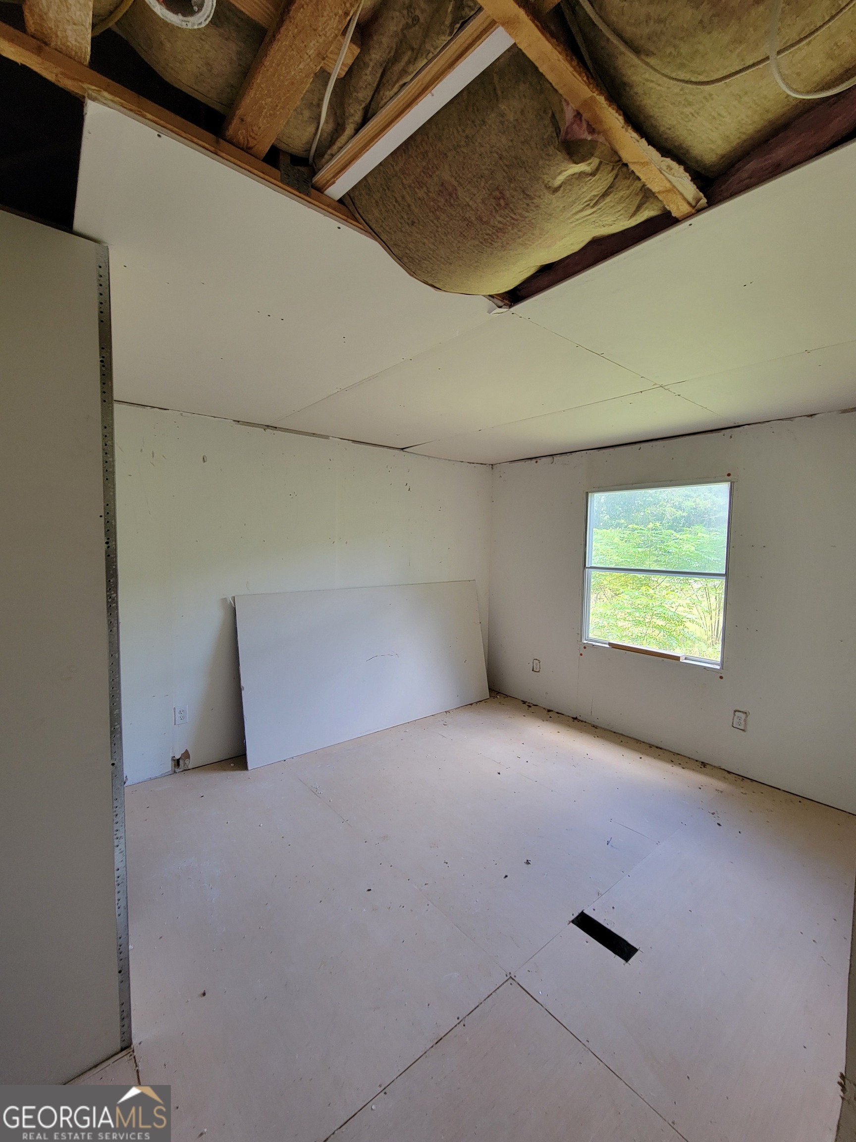 11358 Zebina Road Louisville, GA 30434 - Photo 13 of 22 a view of empty room