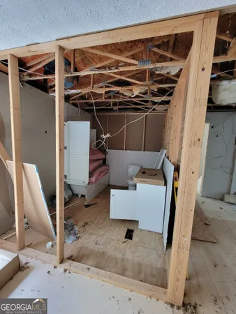 a view of a room with an empty space