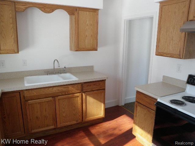 21124 Middlebelt Road Farmington Hills, MI 48336 - Photo 6 of 19