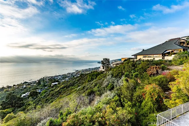 $8,450 | 805 Katella Street, Laguna Beach, CA 92651