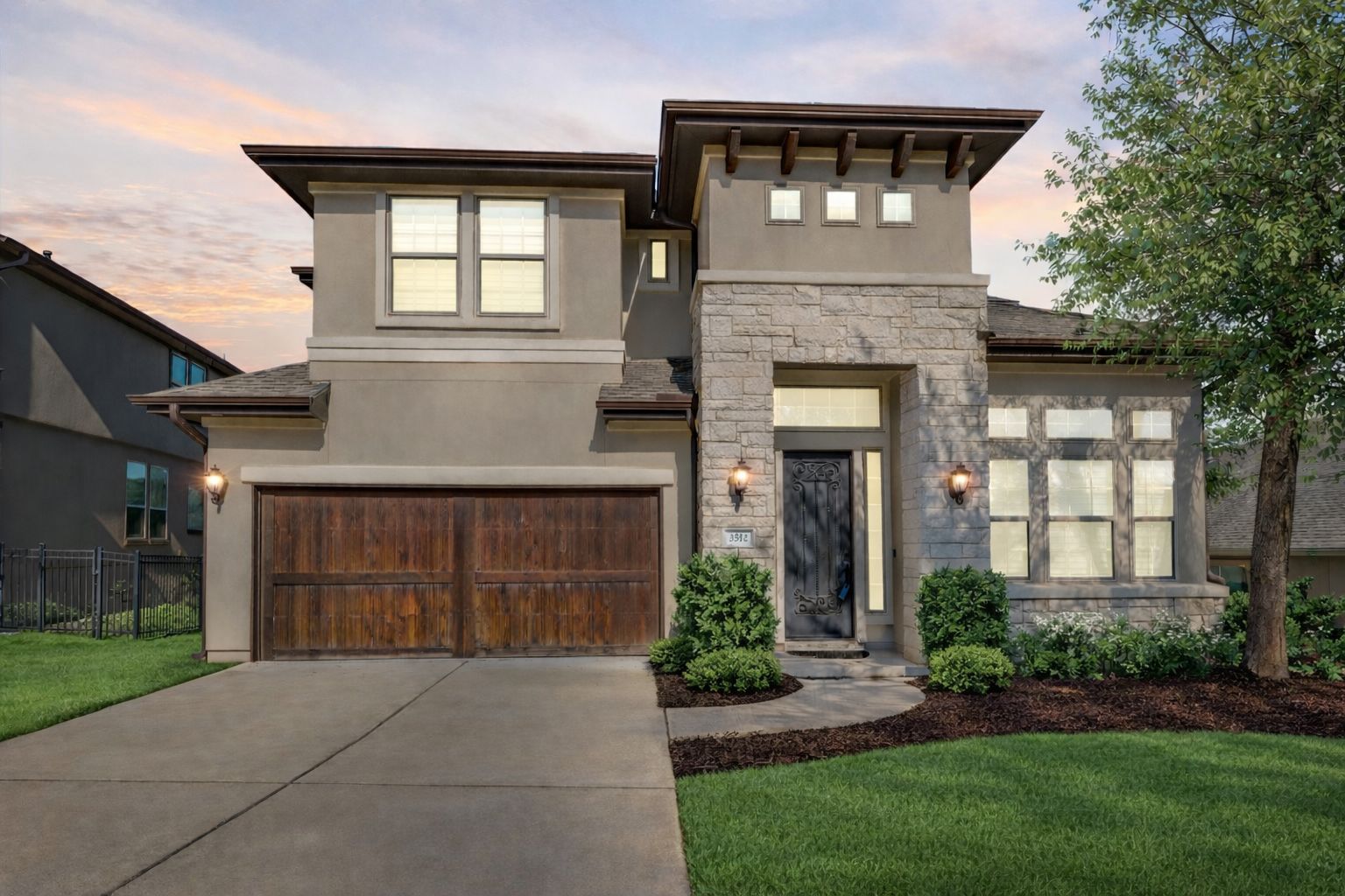 3512 Venezia View Leander, TX 78641 - Photo 4 of 24 Virtually modified to show how it looks in the summer with Green grass.