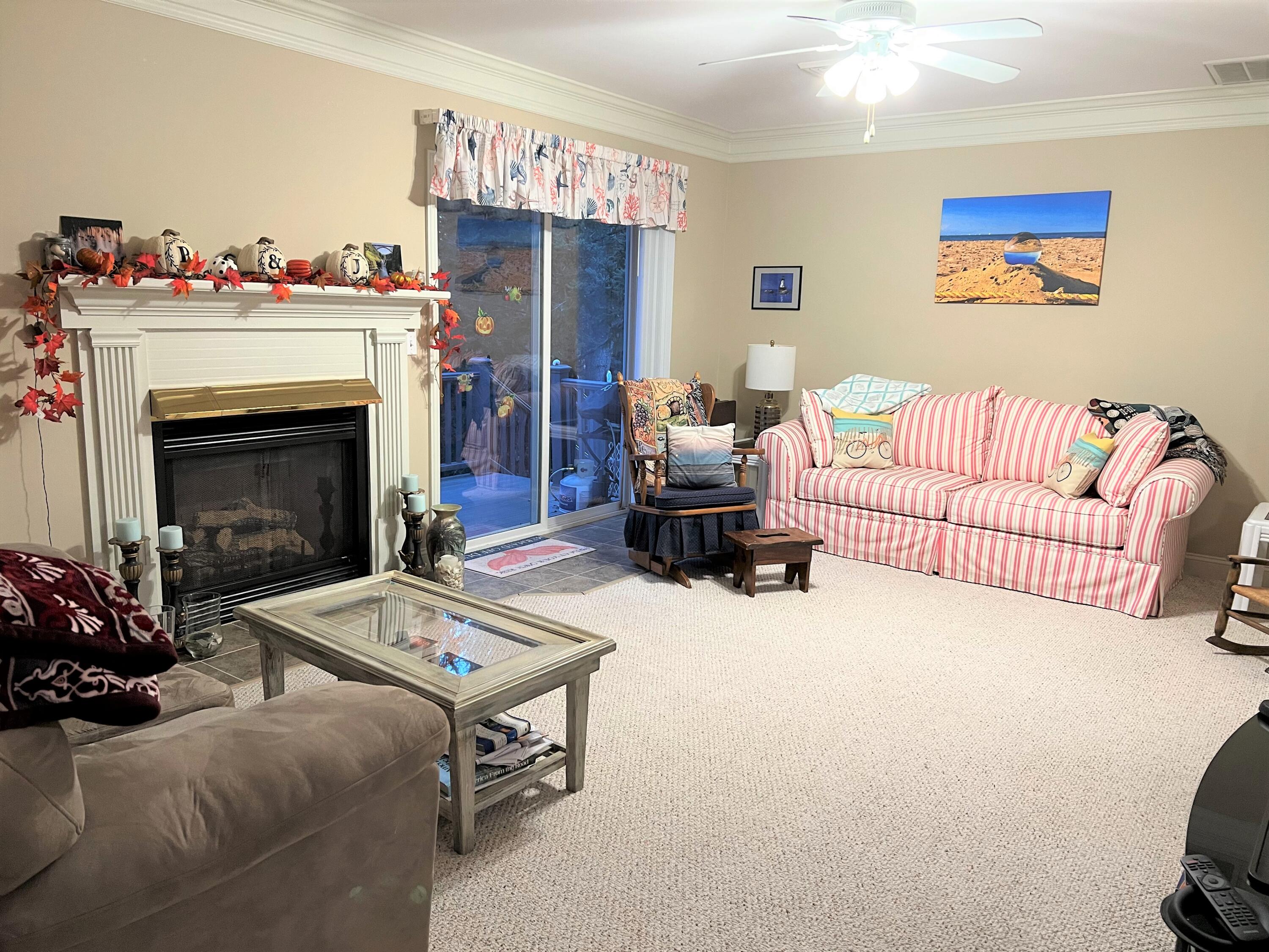 14 Kavanaugh Road, Unit 14 Old Orchard Beach, ME 04064 - Photo 20 of 47 Living room 2