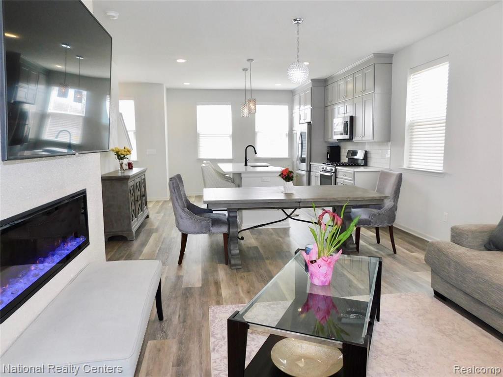 2500 Normandy Road, Unit 6 Royal Oak, MI 48073 - Photo 20 of 42