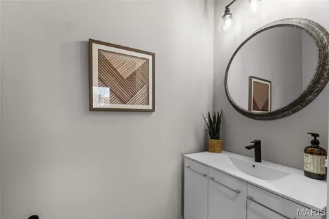 $899,000 | 4731 Westminster Place, St. Louis, MO 63108