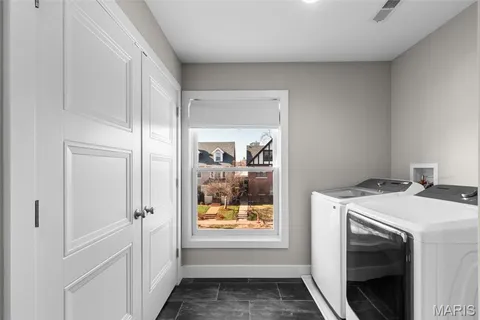 $899,000 | 4731 Westminster Place, St. Louis, MO 63108