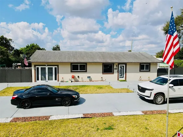 $645,000 | 32240 Southwest 199th Avenue, Homestead, FL 33030