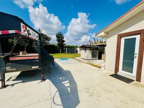 $635,000 | 32240 Southwest 199th Avenue, Homestead, FL 33030