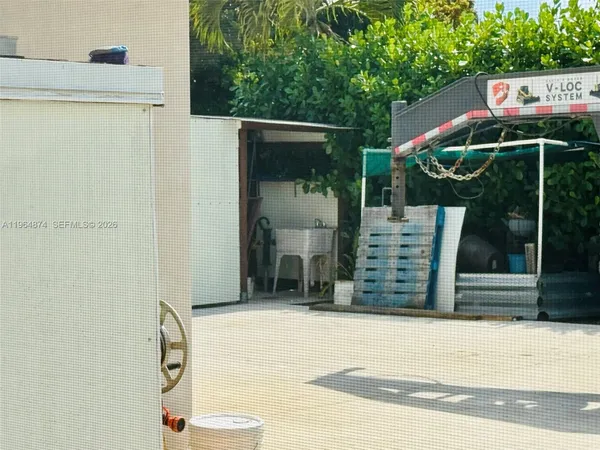 $635,000 | 32240 Southwest 199th Avenue, Homestead, FL 33030