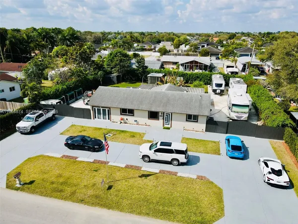$635,000 | 32240 Southwest 199th Avenue, Homestead, FL 33030