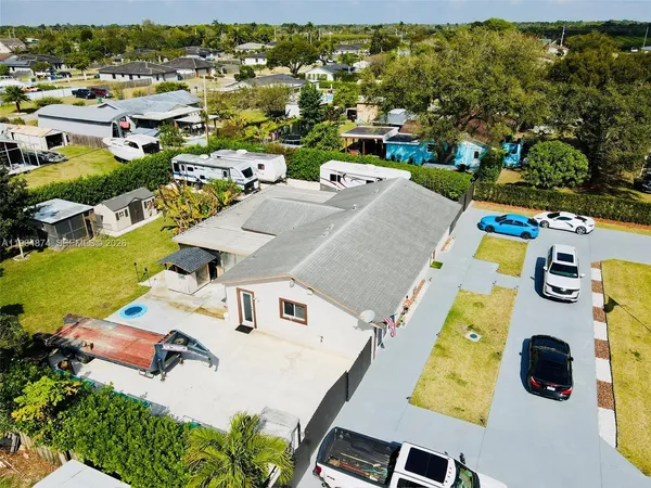 $635,000 | 32240 Southwest 199th Avenue, Homestead, FL 33030