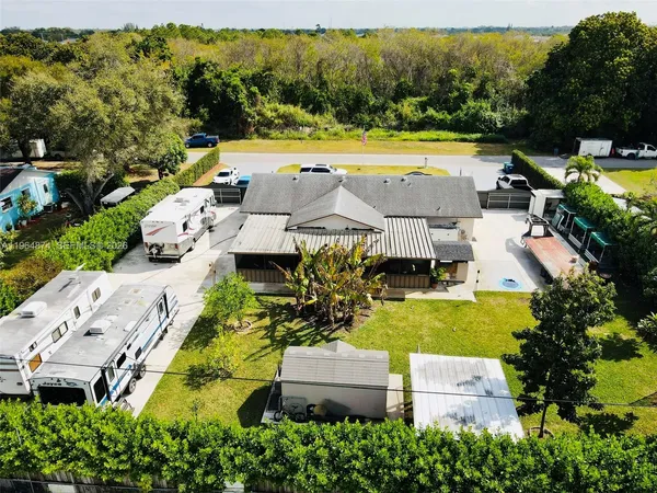 $635,000 | 32240 Southwest 199th Avenue, Homestead, FL 33030