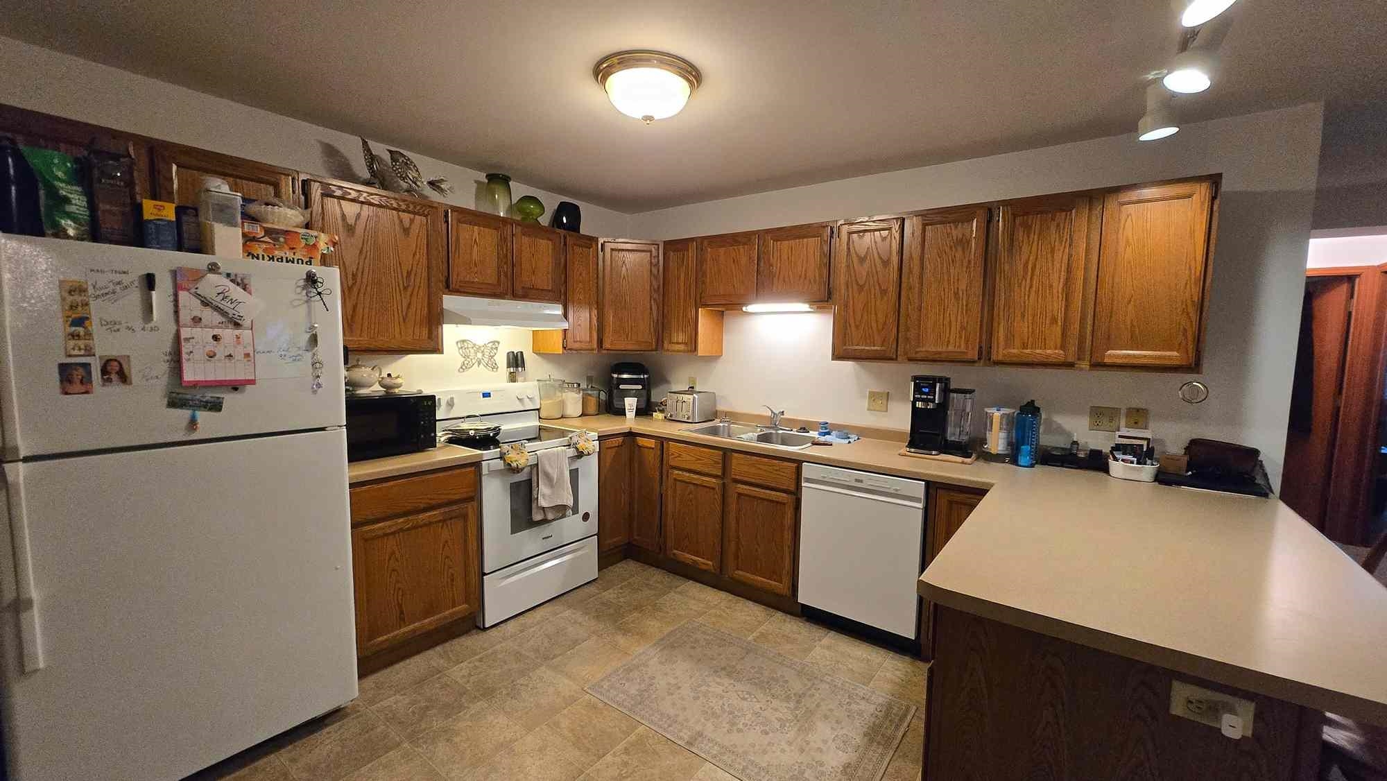 601 Seminole Way DeForest, WI 53532 - Photo 13 of 30