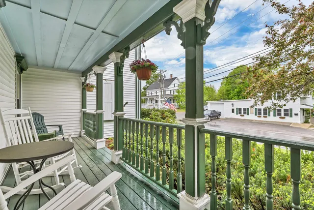 $999,000 | 131 Meadow Street, Wakefield, NH 03872