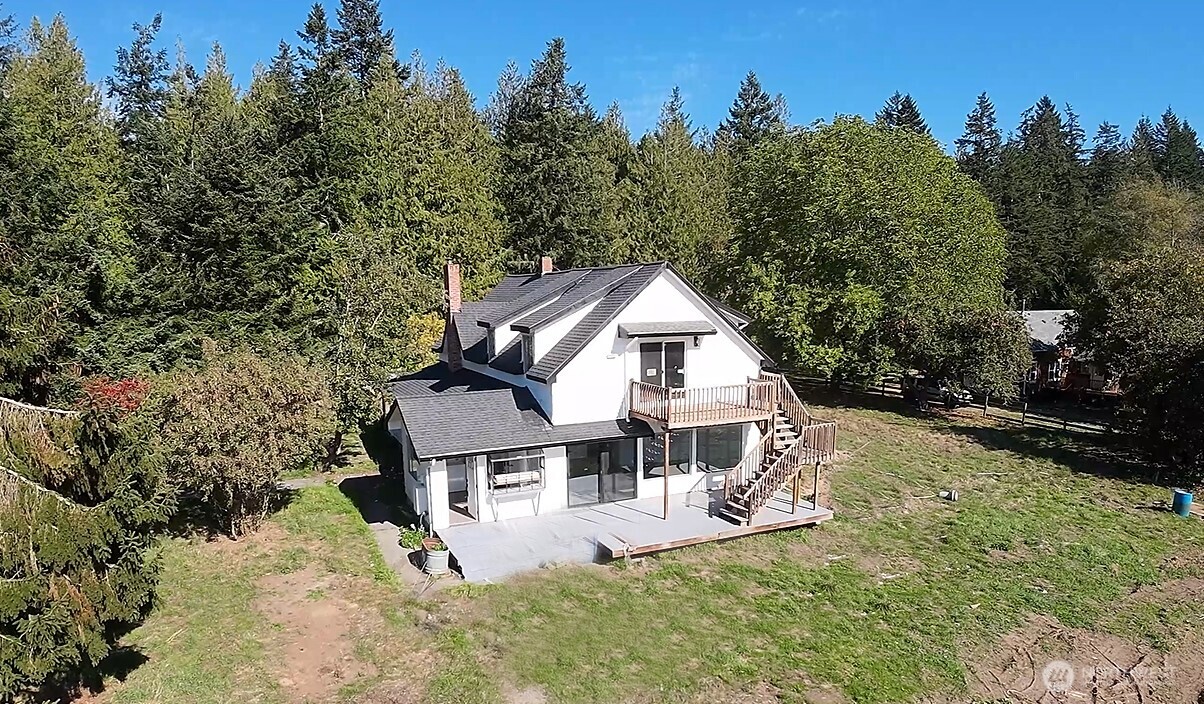 4092 Ginnett Road Anacortes, WA 98221 - Photo 1 of 16 Gallery Image 1
