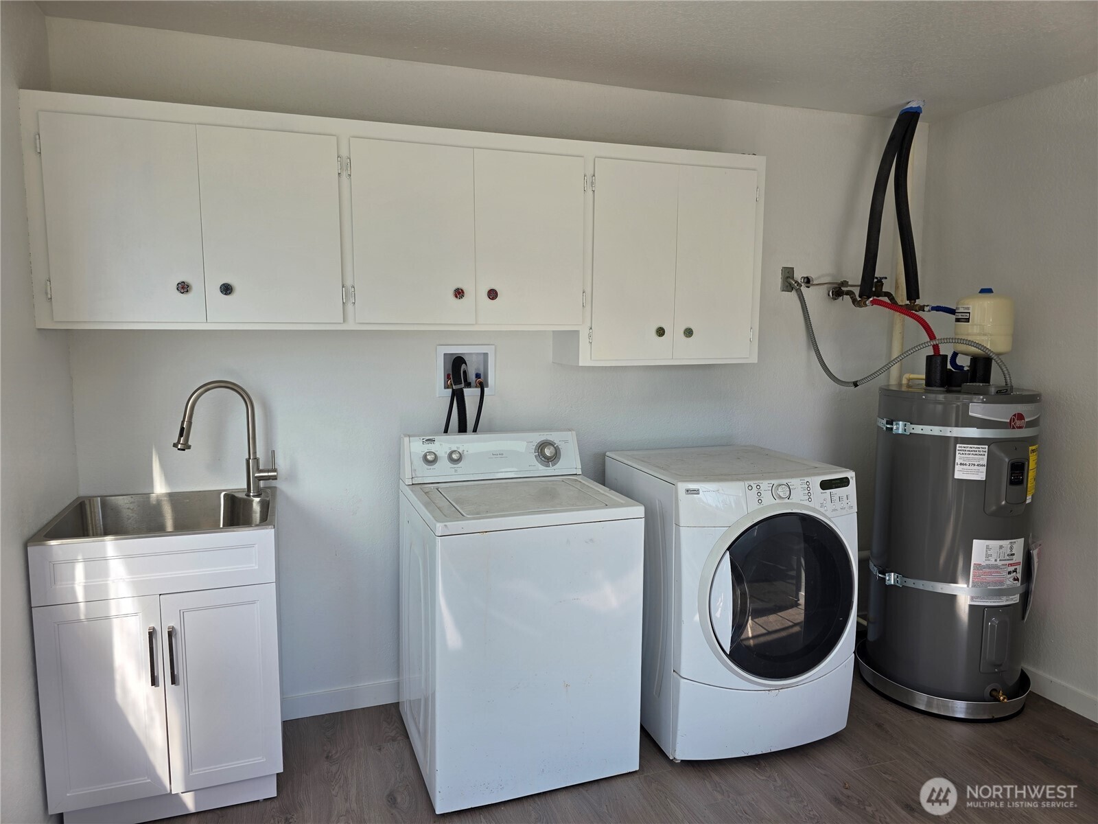 4092 Ginnett Road Anacortes, WA 98221 - Photo 12 of 16 Gallery Image 12