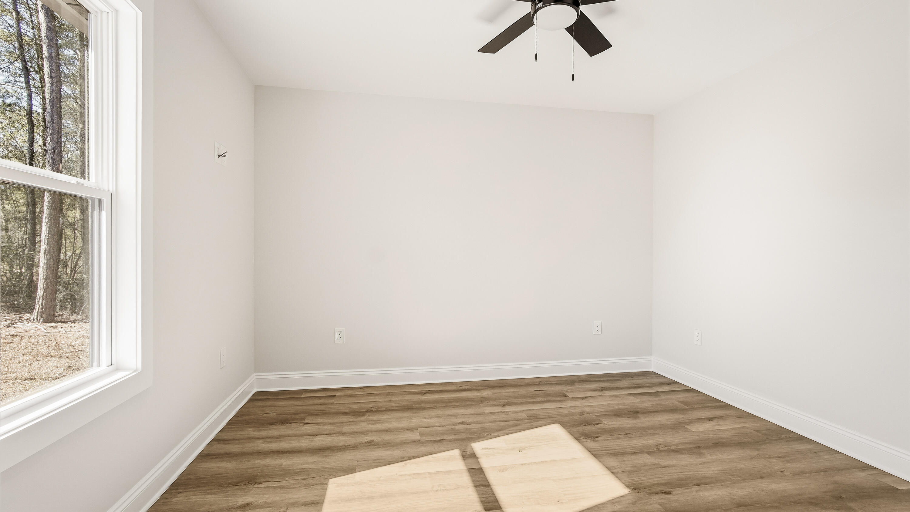 565 East Violet Lane DeFuniak Springs, FL 32433 - Photo 27 of 32 DSC01281 (1)