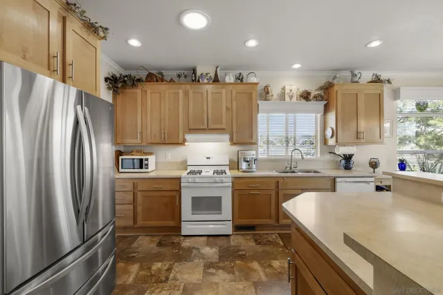 $699,900 | 444 North El Camino Real, Unit SPC 48, Encinitas, CA 92024