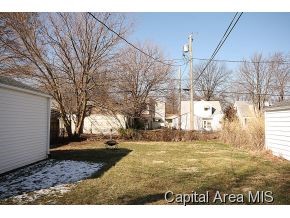 2417 College Street Springfield, IL 62704 - Photo 4 of 23