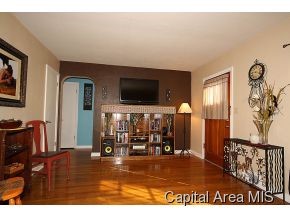 2417 College Street Springfield, IL 62704 - Photo 8 of 23
