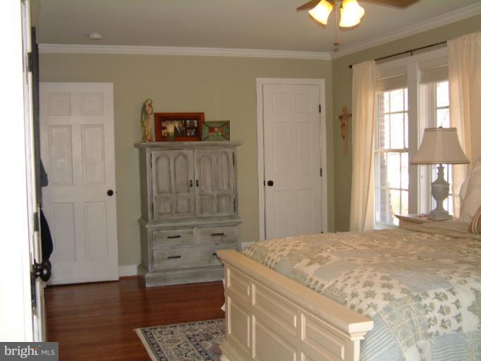 6203 Tyner Street Springfield, VA 22152 - Photo 20 of 30 Bedroom (Master)