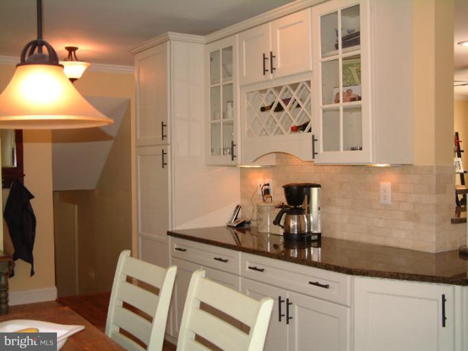 6203 Tyner Street Springfield, VA 22152 - Photo 24 of 30 Kitchen