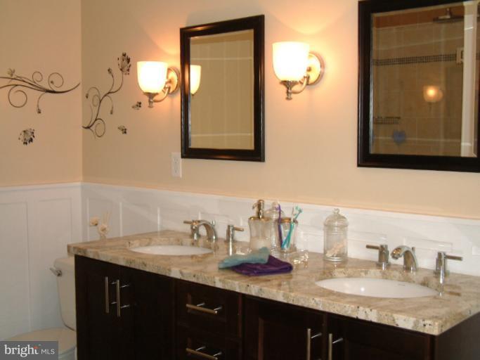 6203 Tyner Street Springfield, VA 22152 - Photo 28 of 30 Bath (Master)