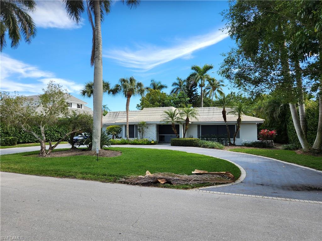 462 Putter Point Drive Naples, FL 34103 - Photo 3 of 9 Gallery Image 3