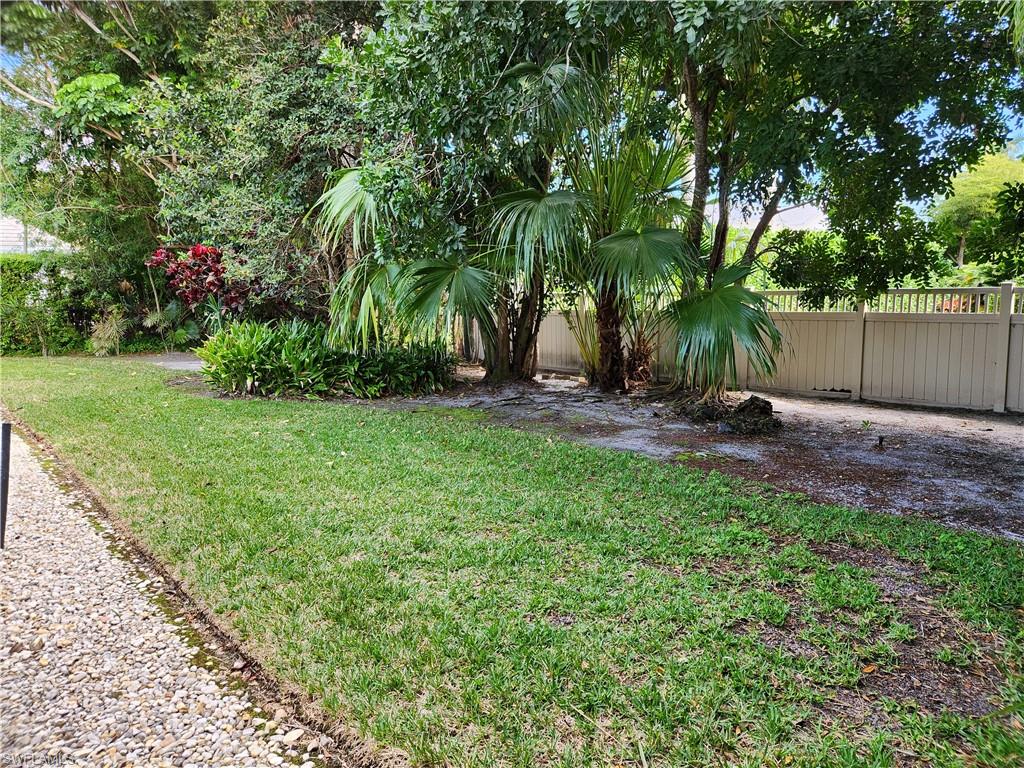 462 Putter Point Drive Naples, FL 34103 - Photo 8 of 9 Gallery Image 8