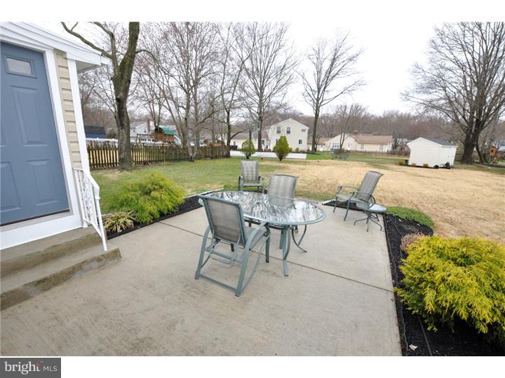 514 Covered Bridge Road Cherry Hill, NJ 08034 - Photo 16 of 18 Patio
